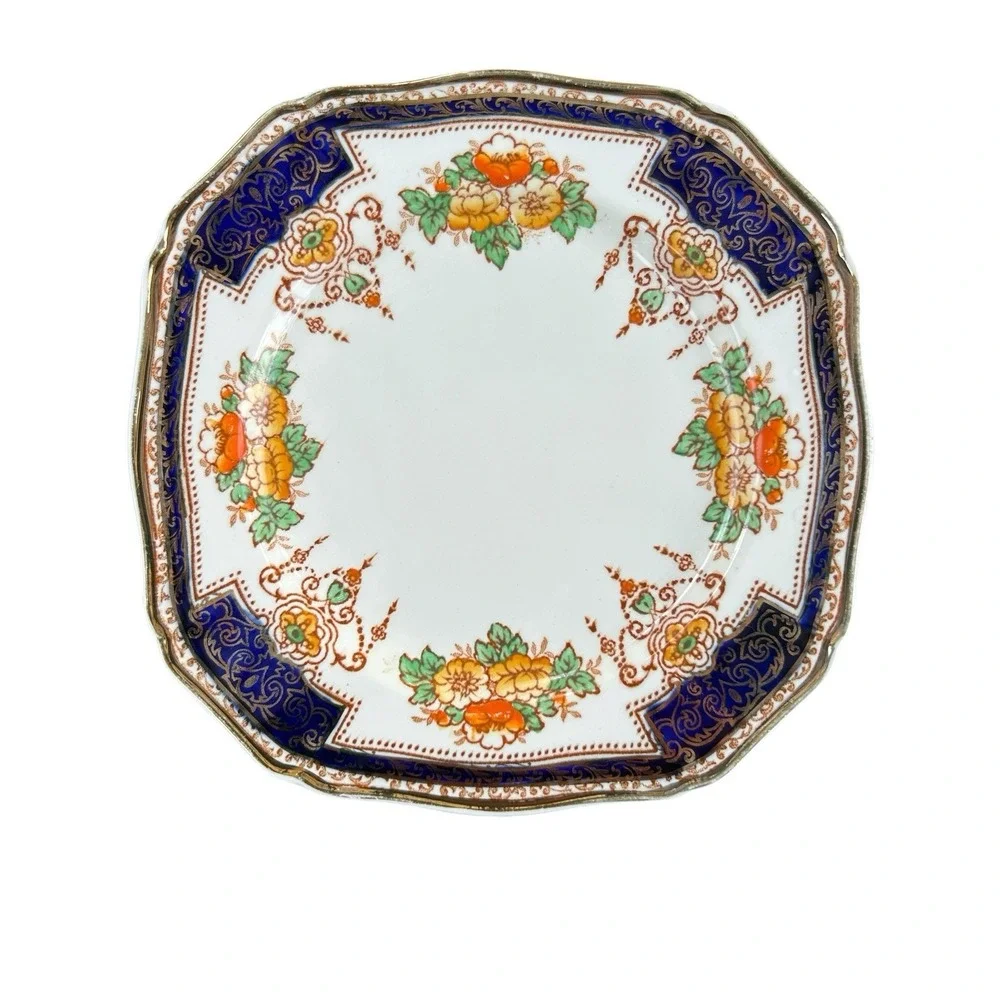 Vtg Royal Victoria  Semi Porcelain Square Bread Plates Set Of 4  England Floral